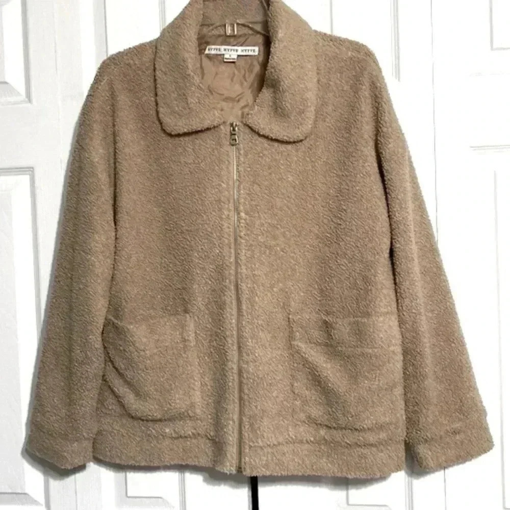 HYFVE tan zipper jacket size Large